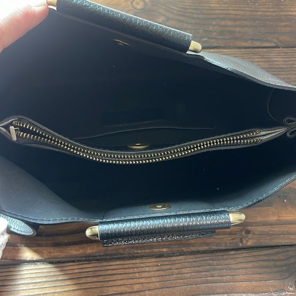 Isadora Italy Black Pebbled Leather Women's Bag - Picture 8 of 9